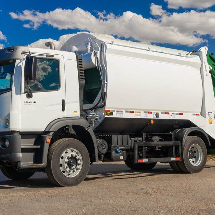 Compactador COPAC encarroçado no chassi, conjunto pronto para trabalhar